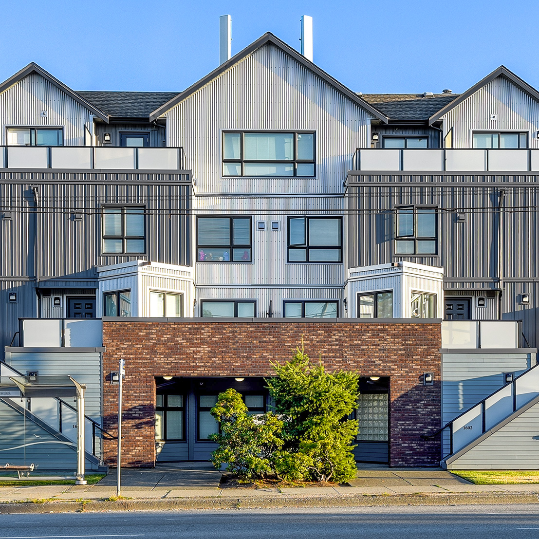 Wilson Heights Manor - Brightside
