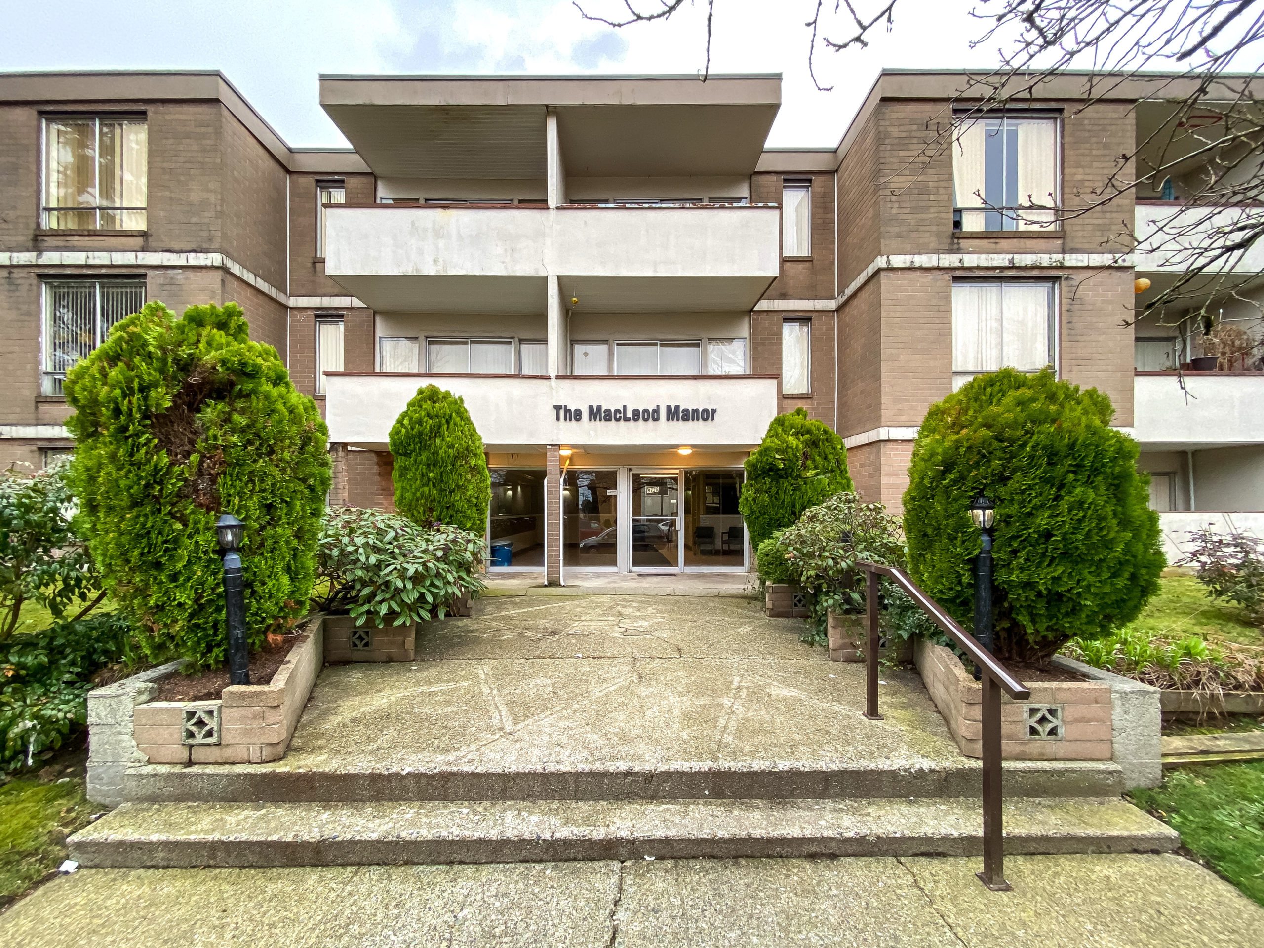 MacLeod Manor Brightside